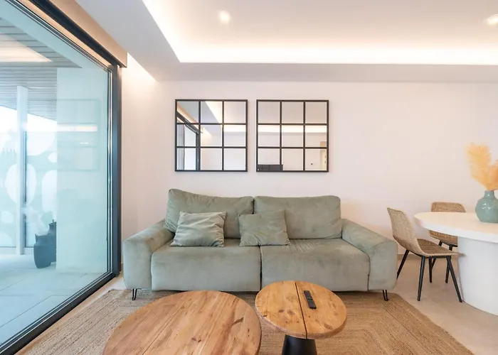 Xpce Jade Tower, Pool-spa-gym-cinema-beach And Parking Free Apartmán