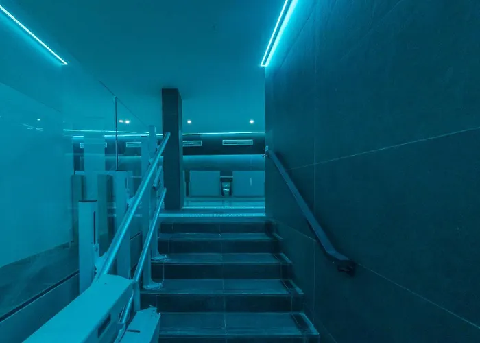 Xpce Jade Tower, Pool-spa-gym-cinema-beach And Parking Free Fuengirola