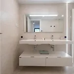 Xpce Jade Tower, Pool-spa-gym-cinema-beach And Parking Free