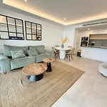 Xpce Jade Tower, Pool-spa-gym-cinema-beach And Parking Free *