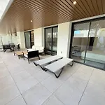 Xpce Jade Tower, Pool-spa-gym-cinema-beach And Parking Free דירה