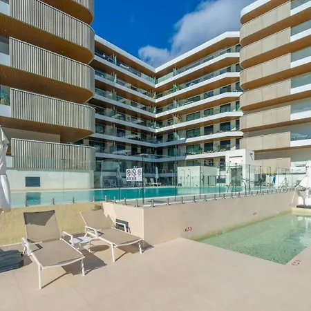 Xpce Jade Tower, Pool-spa-gym-cinema-beach And Parking Free Lejlighed
