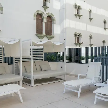 Lejlighed Xpce Jade Tower, Pool-spa-gym-cinema-beach And Parking Free *