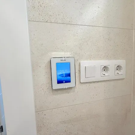 Xpce Jade Tower, Pool-spa-gym-cinema-beach And Parking Free Apartment