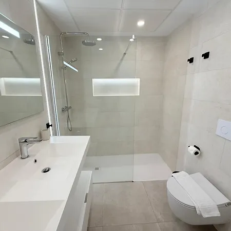 Xpce Jade Tower, Pool-spa-gym-cinema-beach&parking Free Apartament *