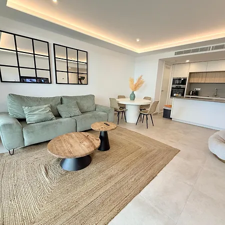 Xpce Jade Tower, Pool-spa-gym-cinema-beach And Parking Free *