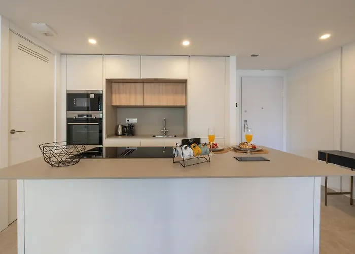 Xpce Jade Tower, Pool-spa-gym-cinema-beach&parking Free * Fuengirola