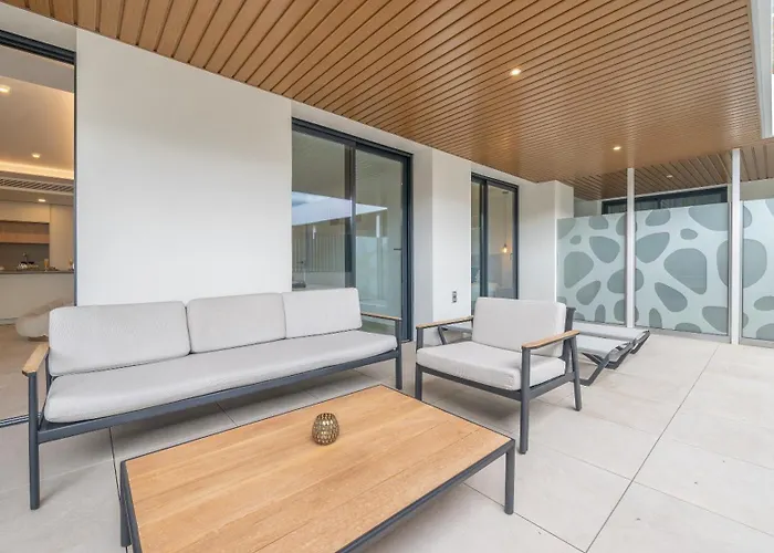 Xpce Jade Tower, Pool-spa-gym-cinema-beach And Parking Free *