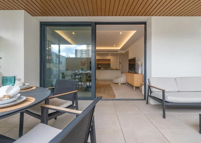 Apartment Xpce Jade Tower, Pool-spa-gym-cinema-beach And Parking Free Fuengirola