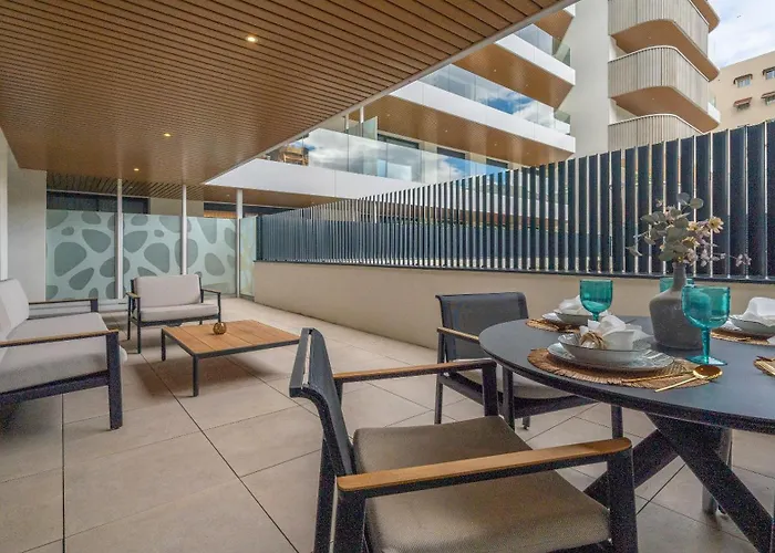 Apartment Xpce Jade Tower, Pool-spa-gym-cinema-beach And Parking Free Fuengirola