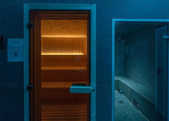 Xpce Jade Tower, Pool-spa-gym-cinema-beach&parking Free Fuengirola