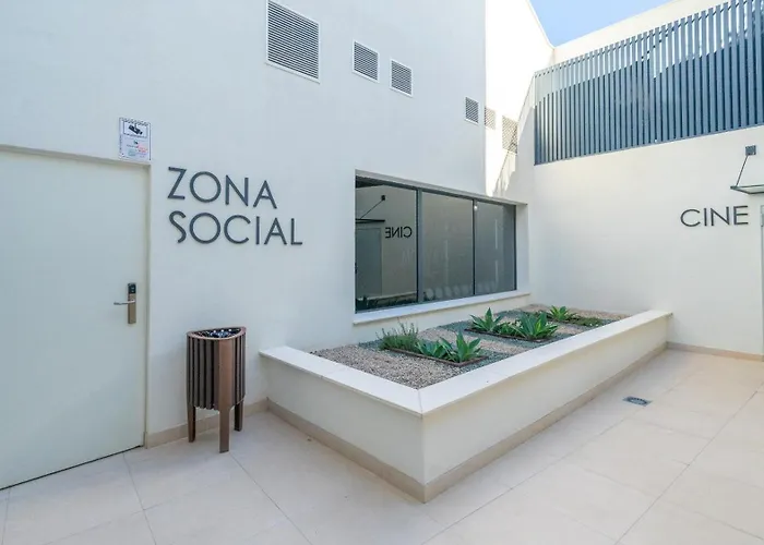 Xpce Jade Tower, Pool-spa-gym-cinema-beach&parking Free * Fuengirola