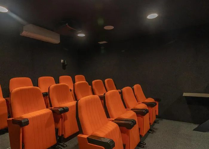 Xpce Jade Tower, Pool-spa-gym-cinema-beach And Parking Free *