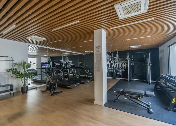 Xpce Jade Tower, Pool-spa-gym-cinema-beach And Parking Free Fuengirola