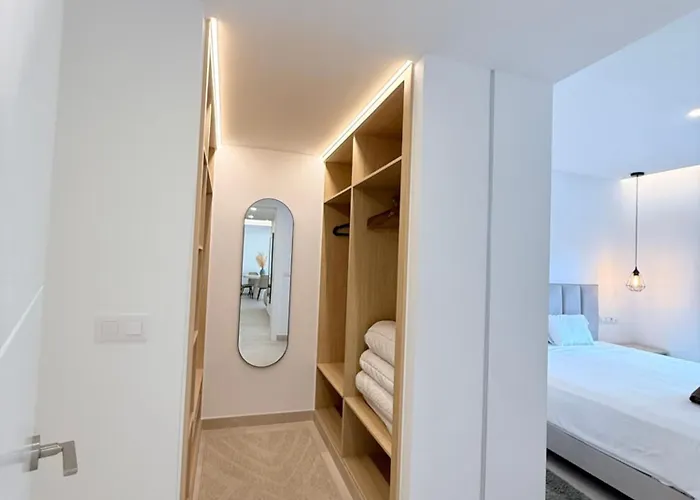 Xpce Jade Tower, Pool-spa-gym-cinema-beach&parking Free Fuengirola