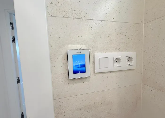 Xpce Jade Tower, Pool-spa-gym-cinema-beach And Parking Free Apartment