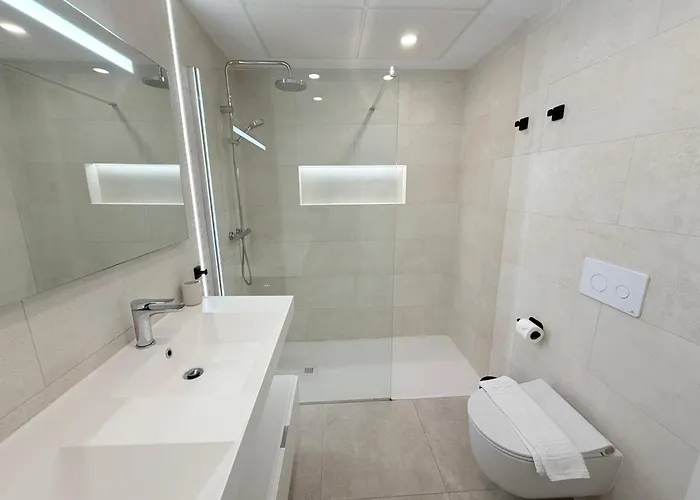 Xpce Jade Tower, Pool-spa-gym-cinema-beach&parking Free Apartament *