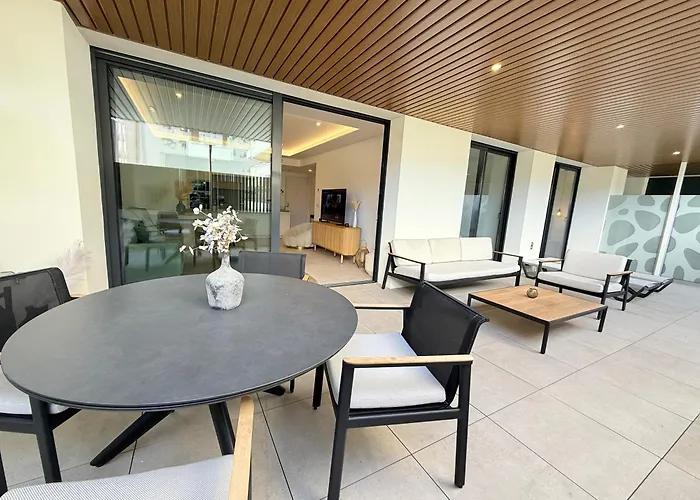 Xpce Jade Tower, Pool-spa-gym-cinema-beach&parking Free