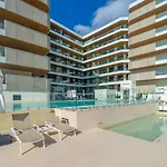 Xpce Jade Tower, Pool-spa-gym-cinema-beach And Parking Free Apartment