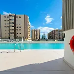 Apartment Xpce Jade Tower, Pool-spa-gym-cinema-beach And Parking Free