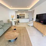 Apartment Xpce Jade Tower, Pool-spa-gym-cinema-beach And Parking Free